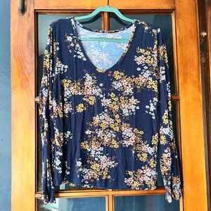 Maurice’s Loose long sleeve floral top